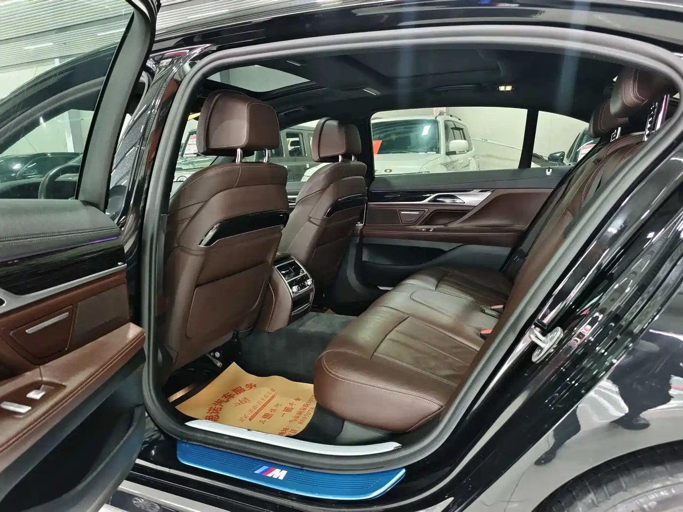 BMW 7 Series 2018 730Li Leading Type M Sport Package фото 9