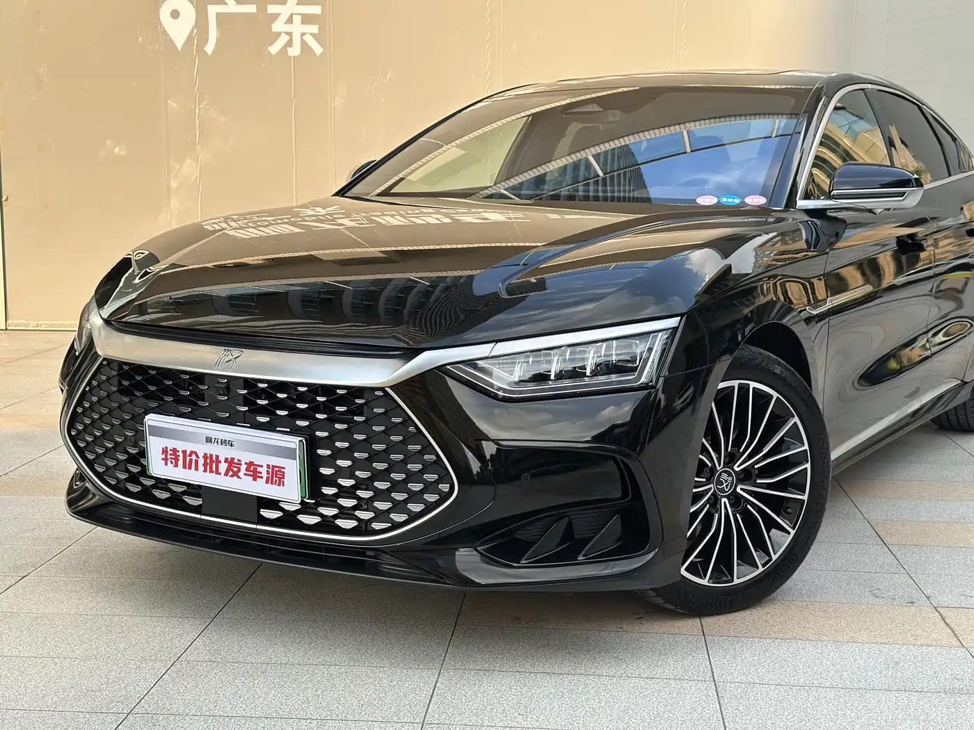 BYD Han 2022 DM-i 121KM Premium Edition фото 15