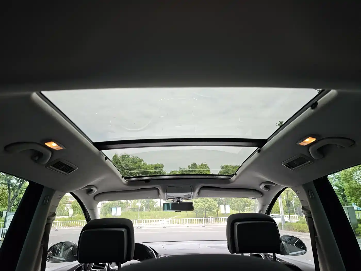 Volkswagen Sharan 2015 1.8TSI Comfort фото 18