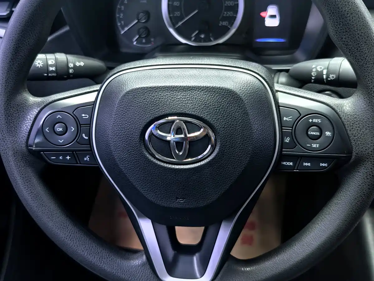 Toyota Corolla 2022 1.2T S-CVT Pioneer PLUS Edition фото 13