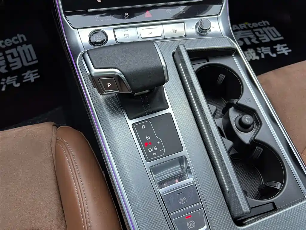 Audi A7L 2024 45 TFSI quattro Premium Luxury фото 26
