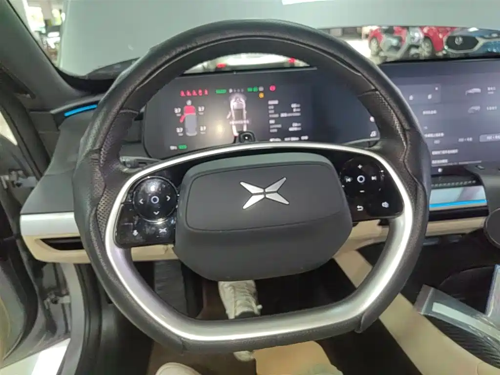 XPeng P7 2020 Model 586E фото 11