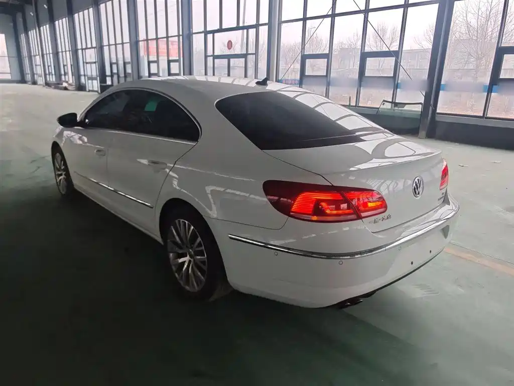 Volkswagen FAW-Volkswagen CC 2016 Model 1.8TSI Luxury фото 5