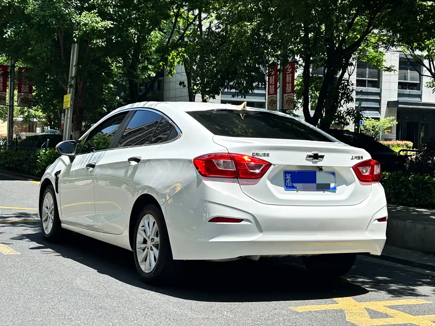 Chevrolet Cruze 2017 1.5L Automatic Pioneer Sunroof фото 6