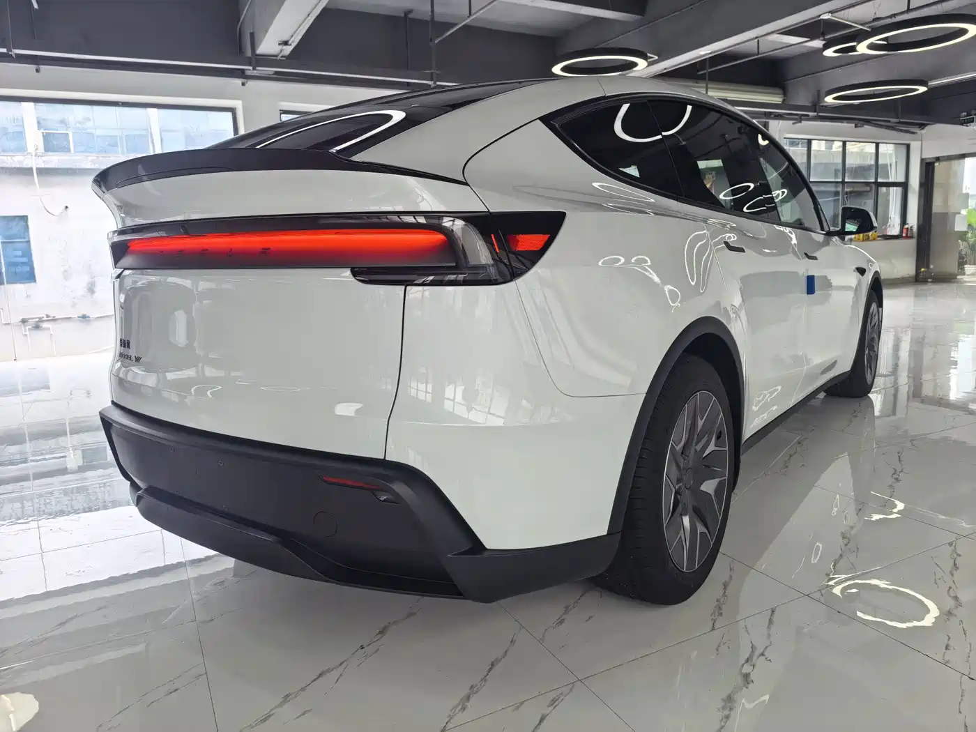 Tesla Model Y L 2026 2025 Facelift Long Range AWD