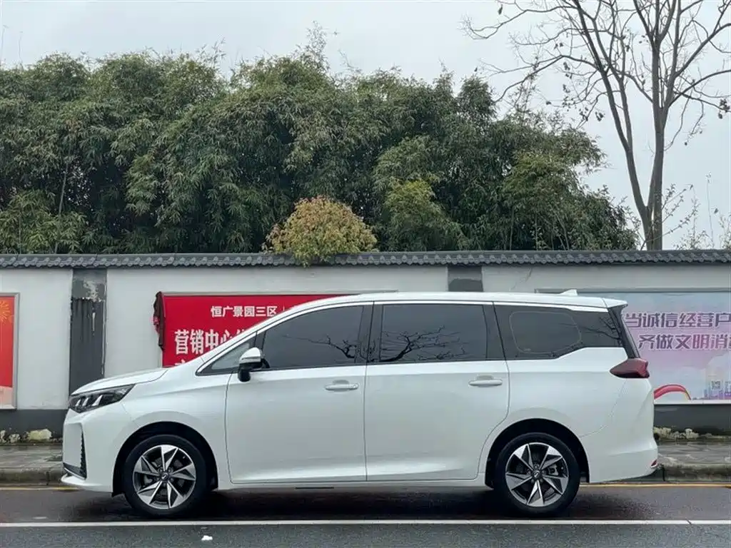 GAC TRUMPCHI M6