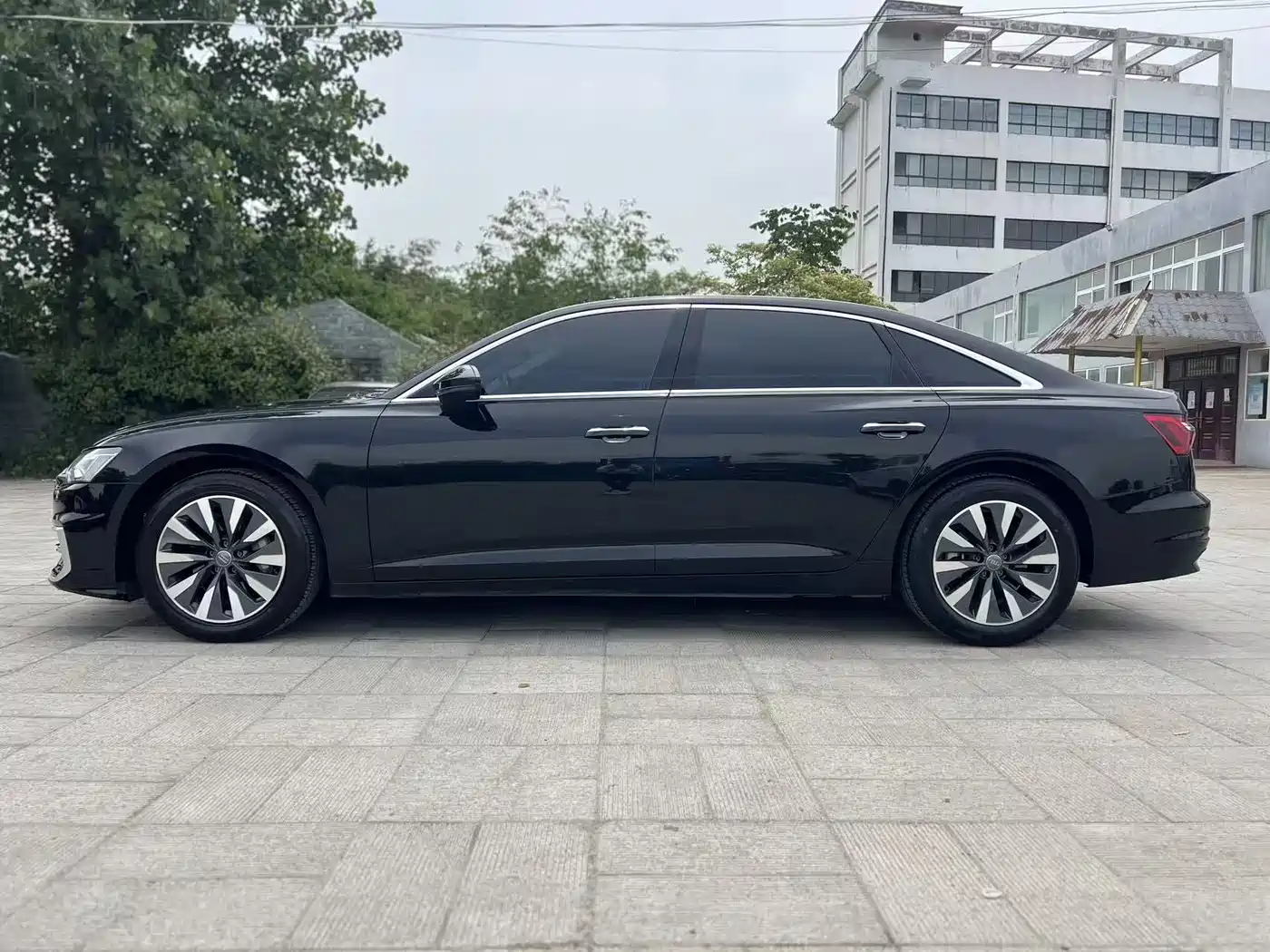 Audi A6L 2021 45 TFSI Exclusive Elegance фото 4
