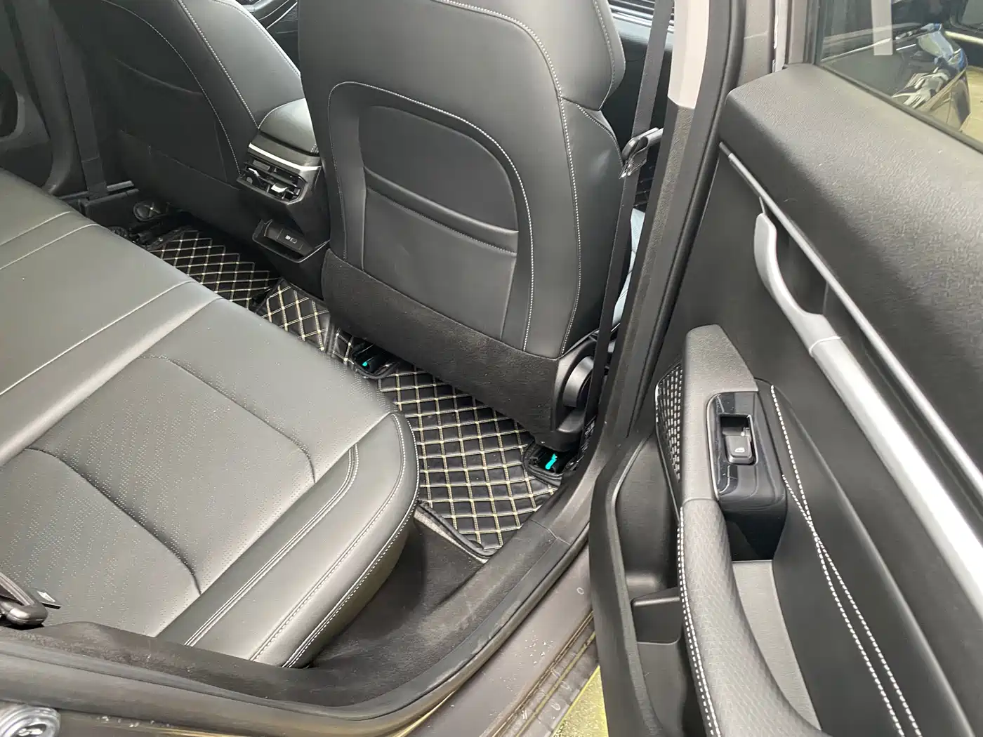 GEELY AUTOMOBILE EMGRAND