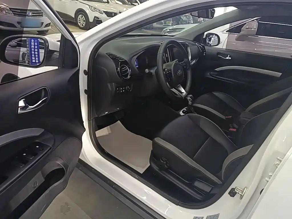 Kia KX1 2019 1.4L Automatic Fun Edition China VI фото 16