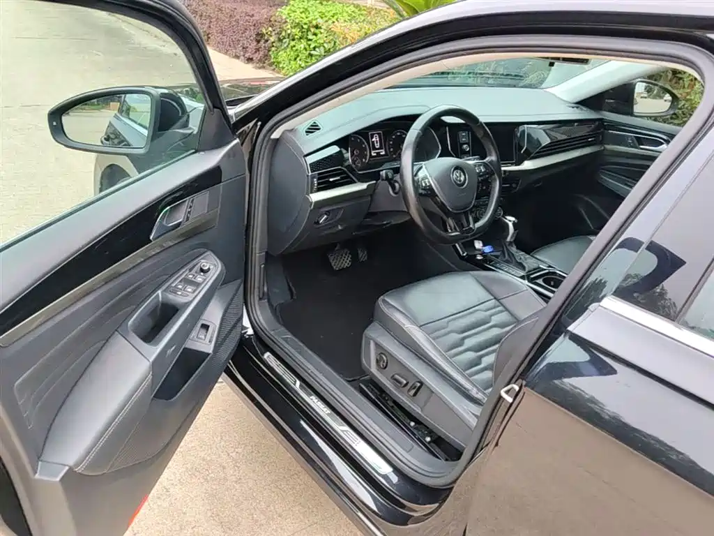 Volkswagen Passat 2019 330TSI Elite Version China VI фото 16