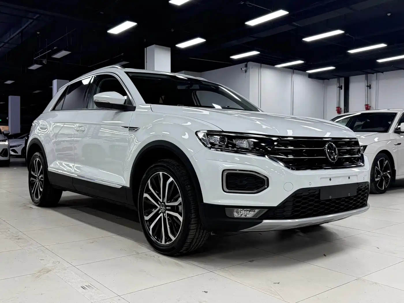 Volkswagen T-ROC 2022 280TSI DSG 2WD Comfort PLUS фото 4