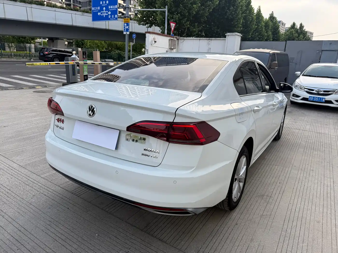 Volkswagen Bora 2019 Facelift 280TSI DSG Elite China VI фото 11