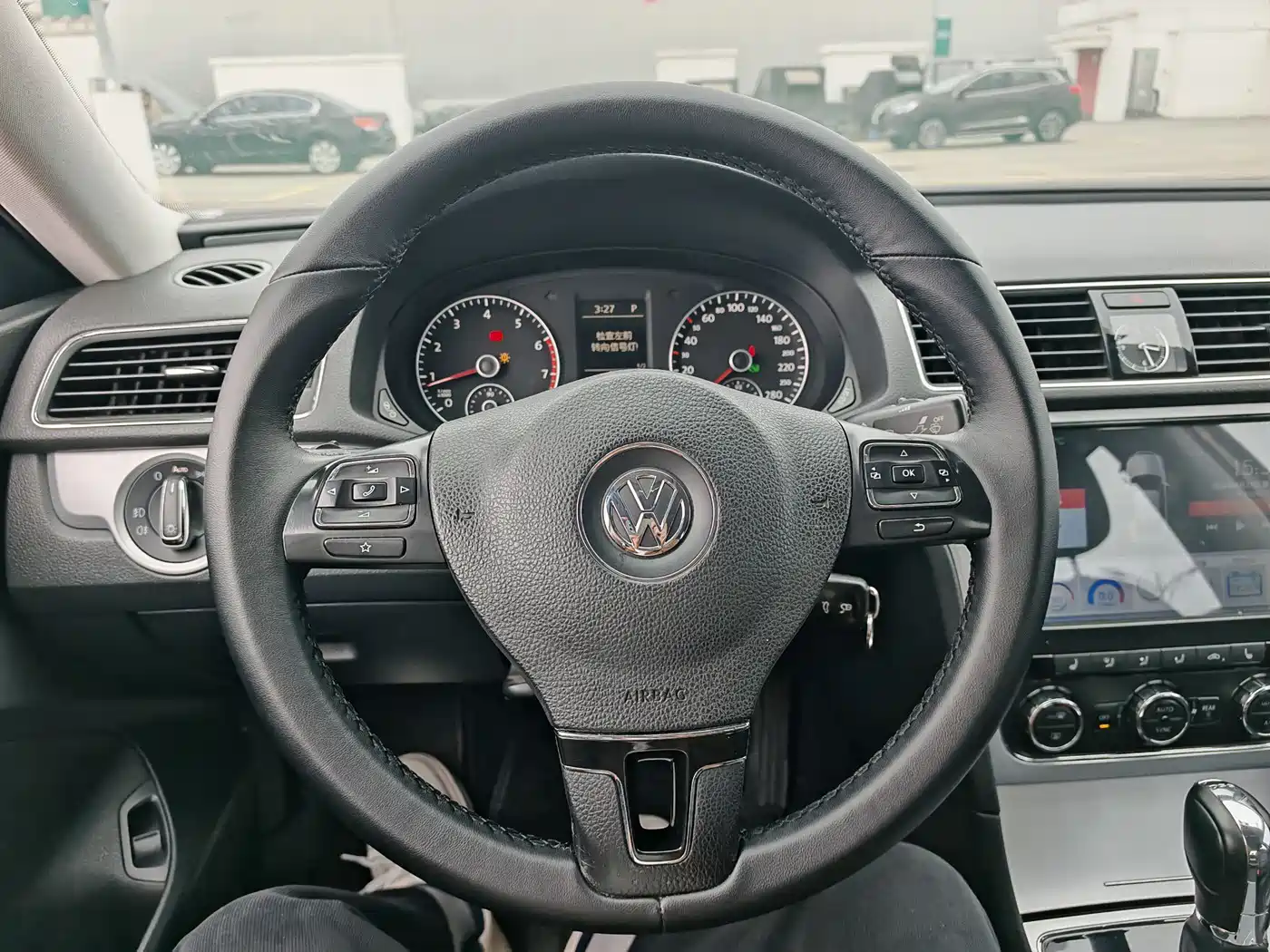 Volkswagen Passat 2014 1.8TSI DSG Luxury Edition фото 14
