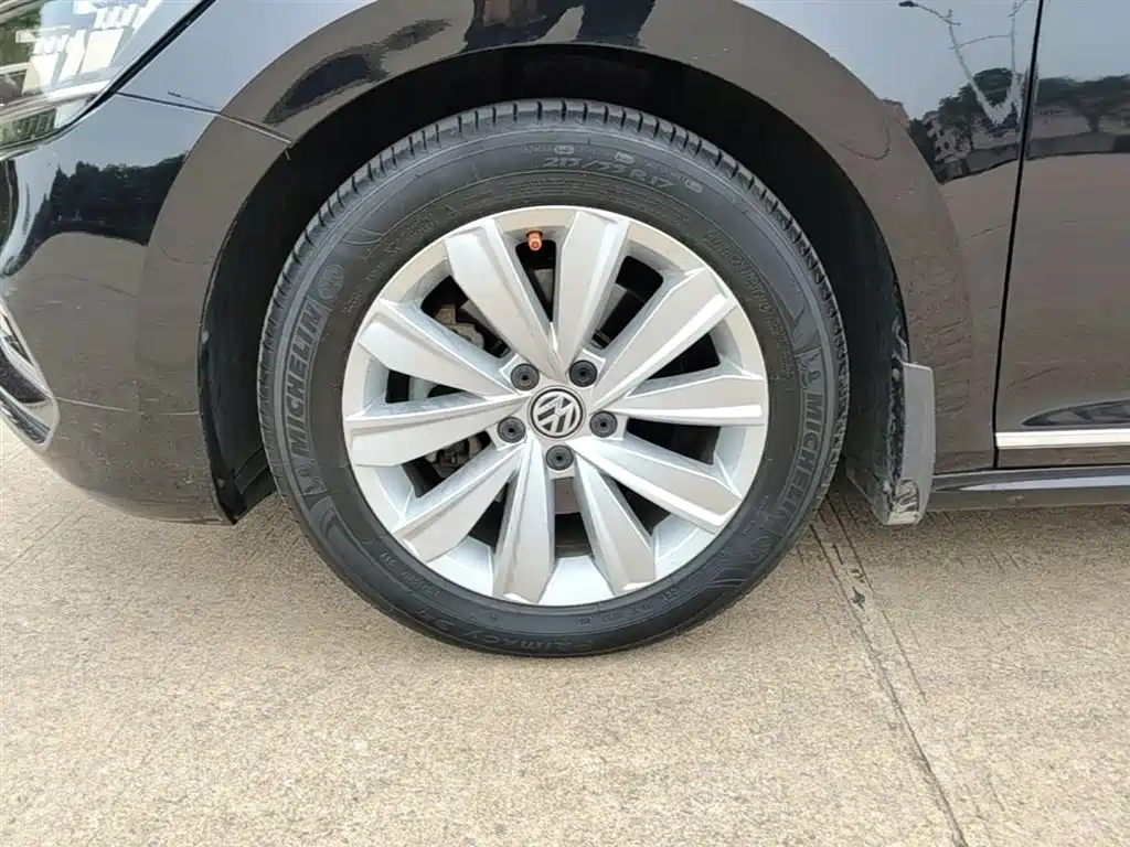 Volkswagen Passat 2019 330TSI Elite Version China VI фото 23