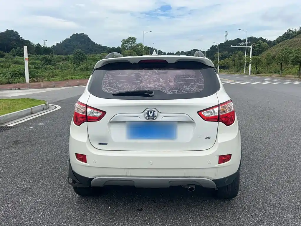 Changan CS35 2017 2016 1.6L Automatic Luxury Model China V