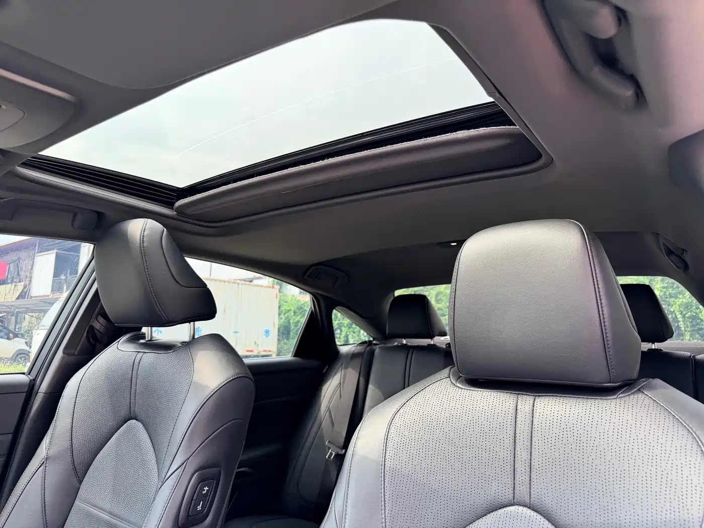 Toyota Avalon 2019 2.0L XLE Premium Edition (China VI) фото 9