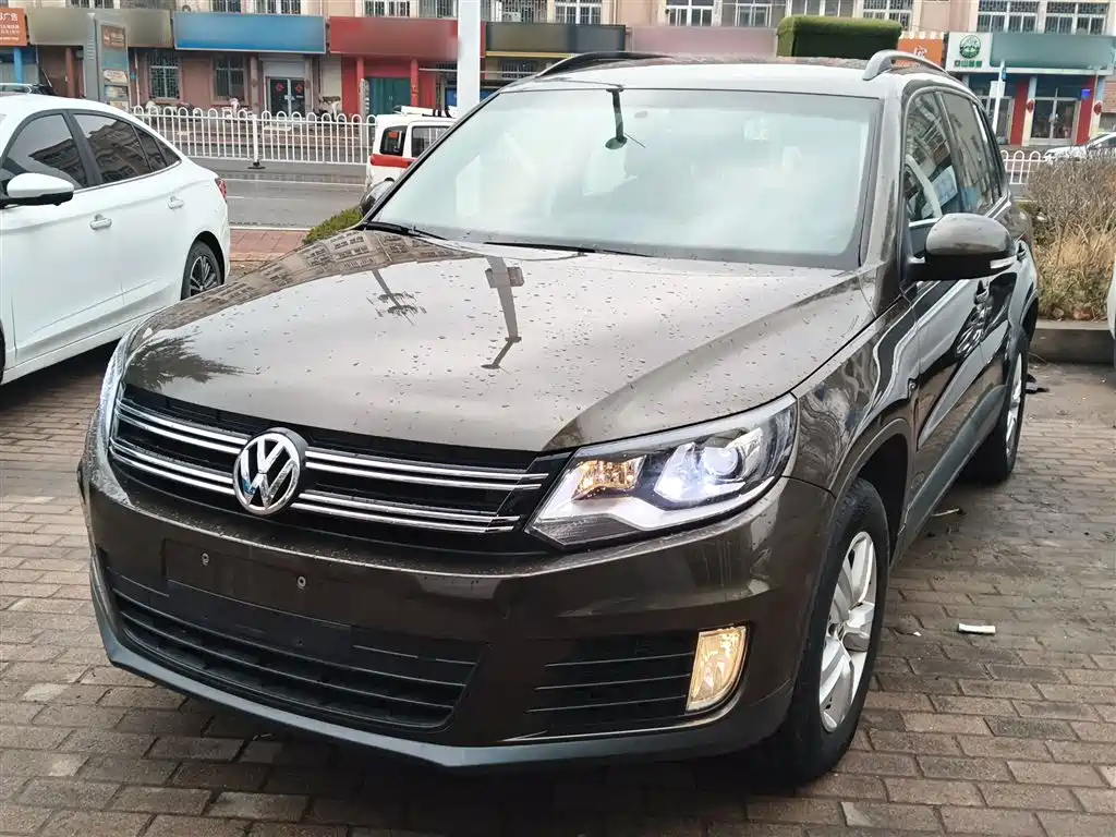 Volkswagen Tiguan 2015 1.8TSI Automatic 2WD Trendline фото 2