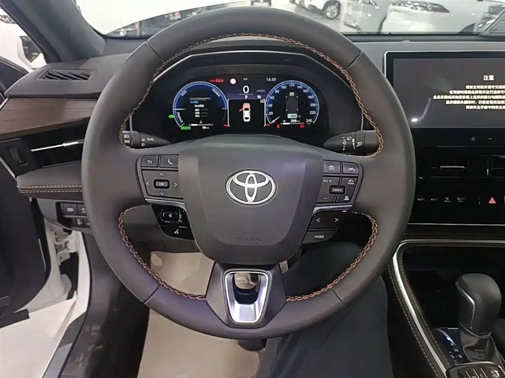 Toyota Avalon 2024 Model Hybrid 2.5L XLE Prestige Edition фото 11