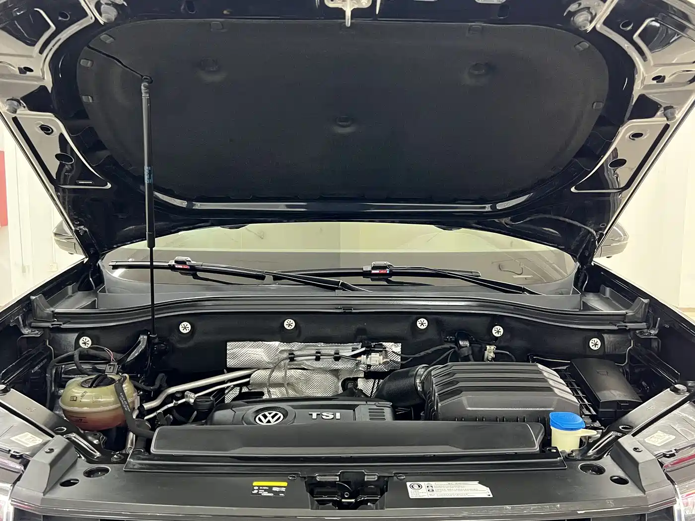 Volkswagen Teramont 2019 380TSI 4WD Luxury Edition China VI фото 16