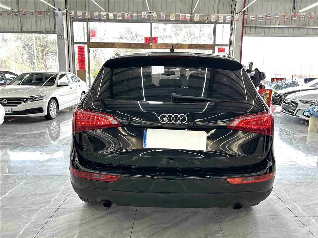 Audi Q5 2011 2.0TFSI Comfort фото 9