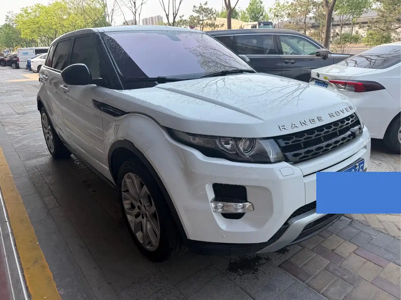 Land Rover Range Rover Evoque (Import) 2015 2.0T 5-door Dynamic Edition фото 2