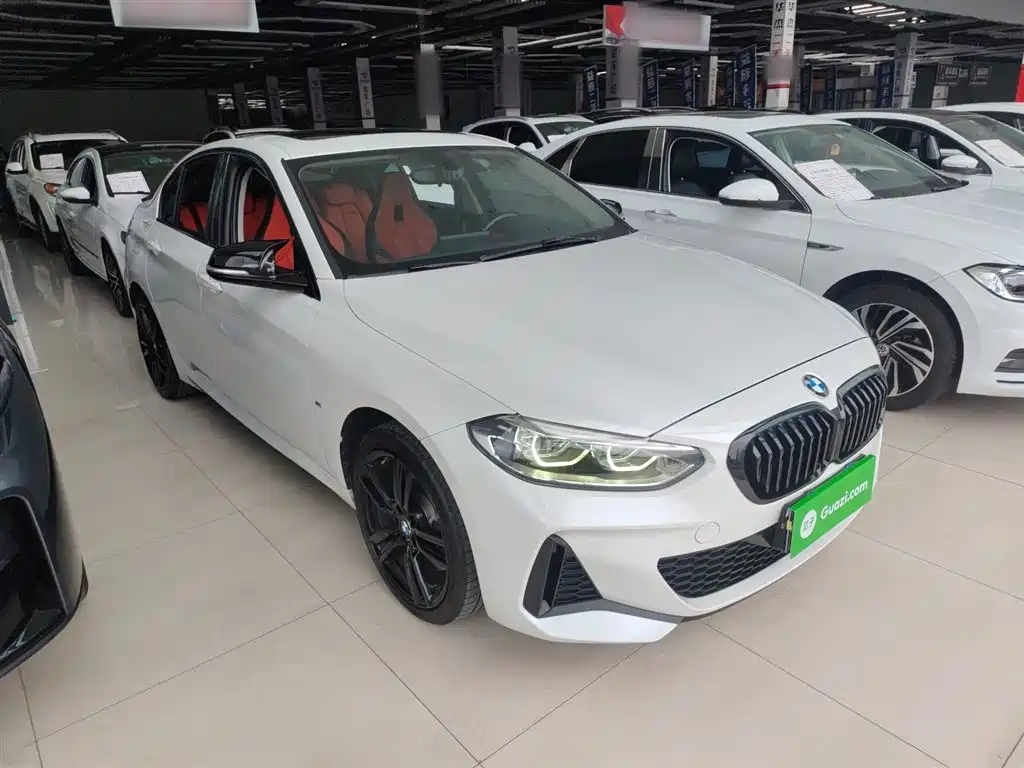 BMW 1-SERIES