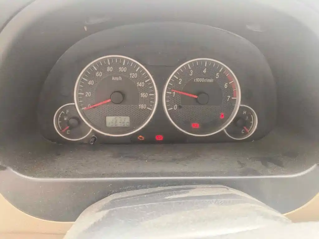Dongfeng Xiaokang C37 2014 2012 1.4L Comfort Model DK13-06