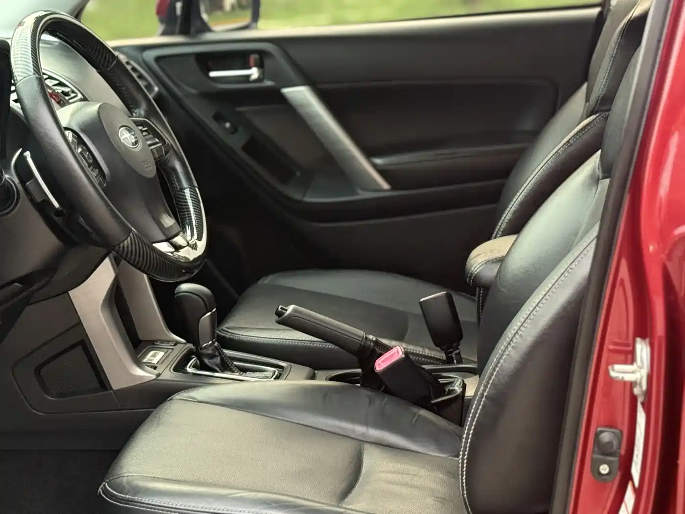 Subaru Forester 2015 2.5i Special Commemorative Edition фото 16