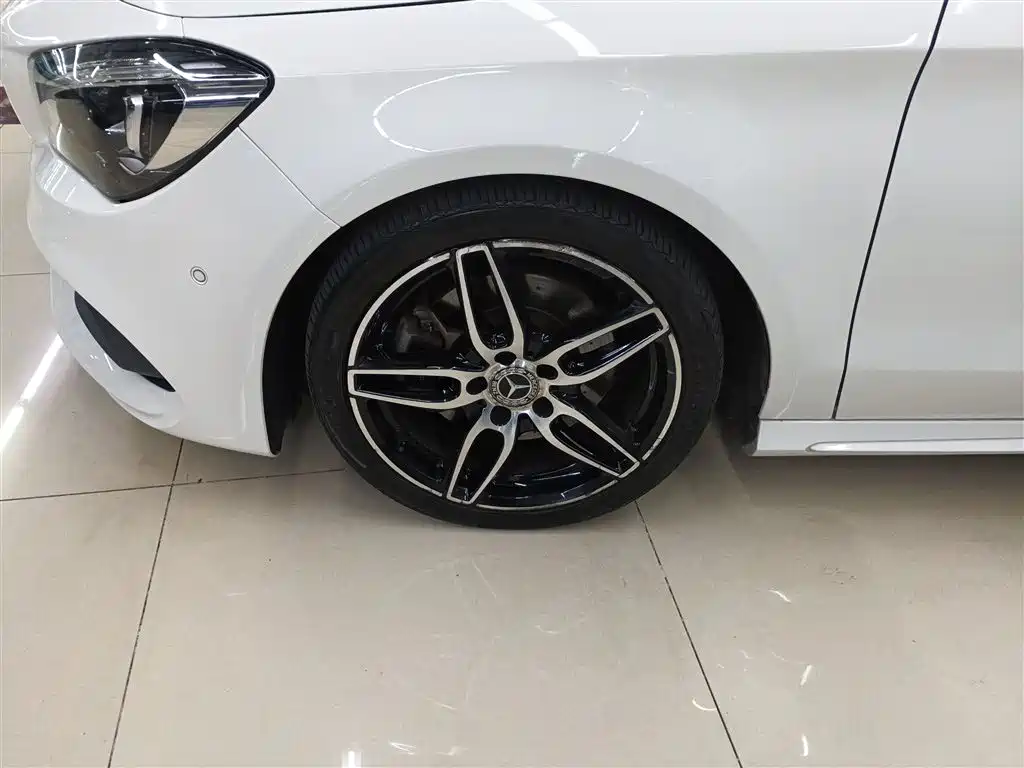 Mercedes-Benz CLA (Import) 2017 Facelift CLA 220 4MATIC фото 23