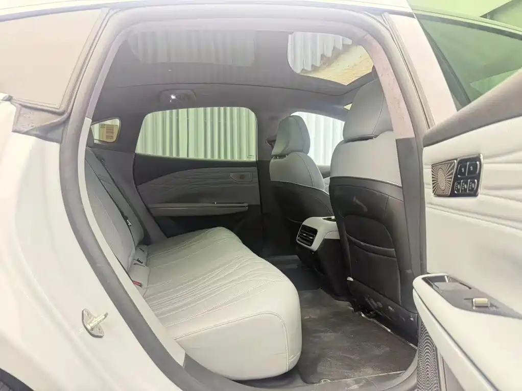 Geely Galaxy Galaxy E8 2025 2025 700km Long Voyage Smart Drive Edition