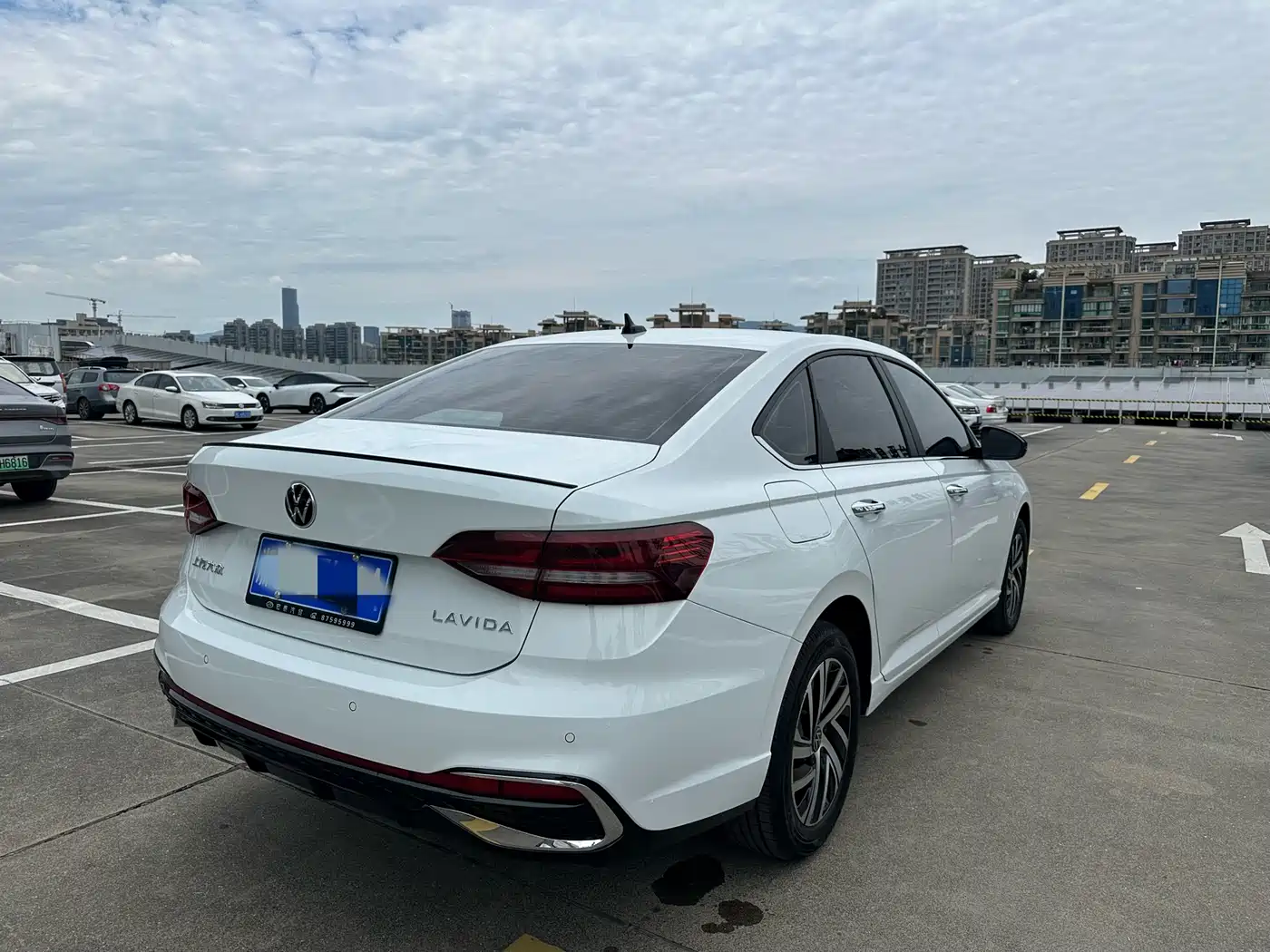 Volkswagen Lavida 2026 300TSI DSG Starlight Leading Edition фото 10