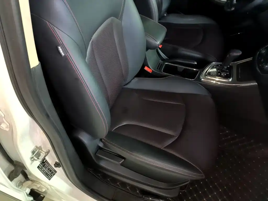 Baojun 560 2017 2016 1.8L iAMT Luxury