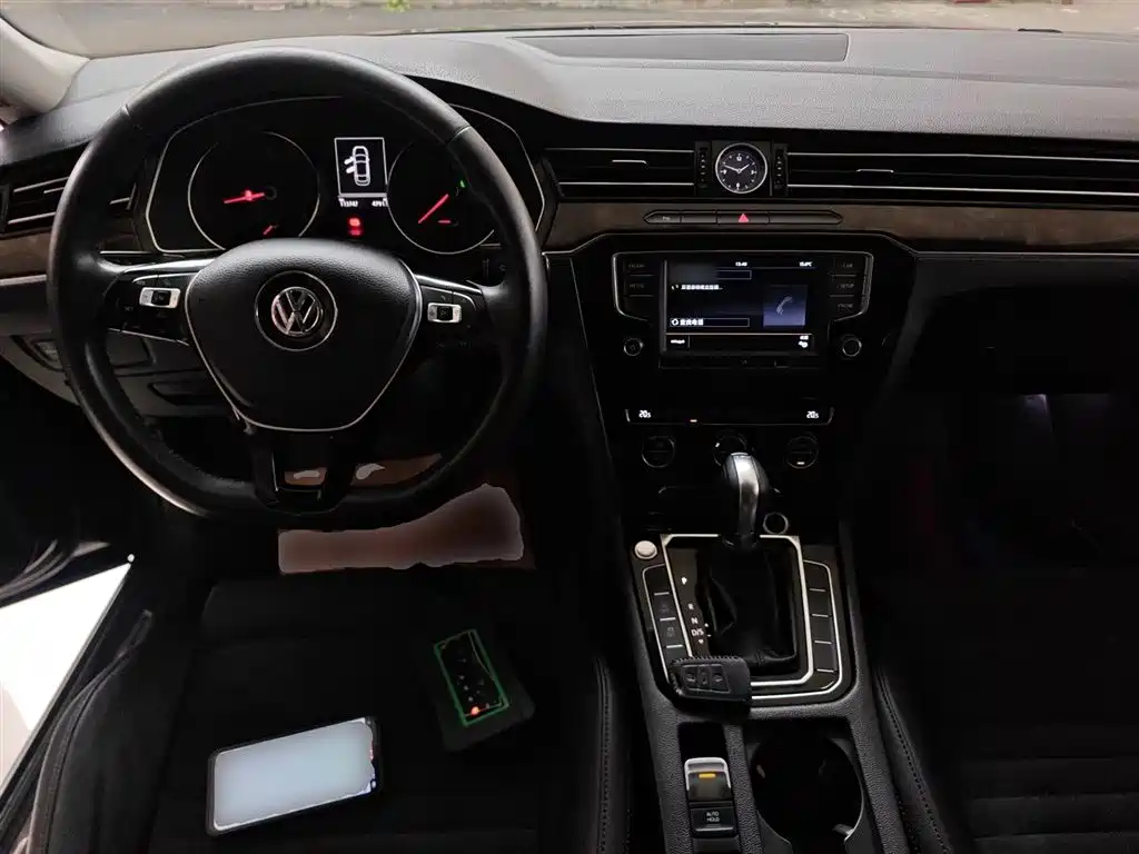 Volkswagen Magotan 2017 330TSI DSG Luxury фото 10
