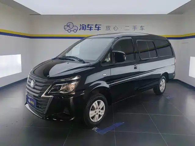 Dongfeng Fengxing Lingzhi 2023 M5L 1.6L Basic 7-seater — фото 1