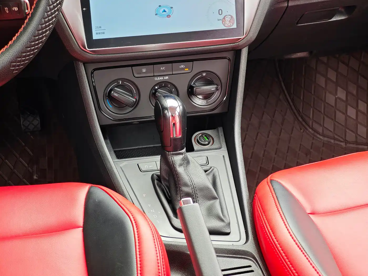 Volkswagen Lavida 2017 1.6L Automatic Trend Edition фото 8