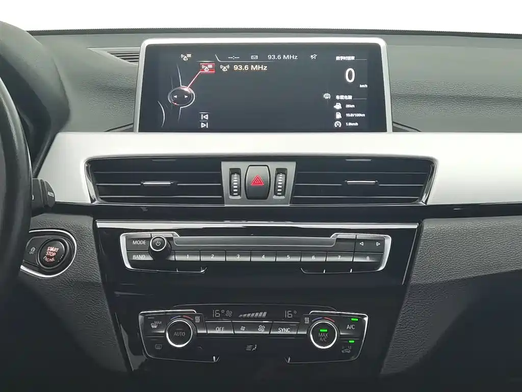 BMW X1 2016 sDrive18Li Fashion Model фото 12