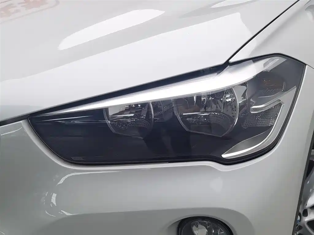BMW X1 2016 sDrive18Li Fashion Model фото 7