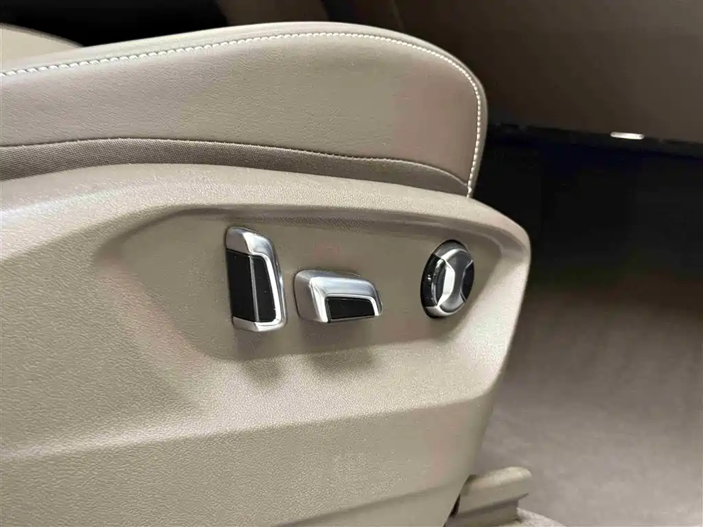 Volkswagen Viloran 2024 380TSI Prestige Edition фото 18