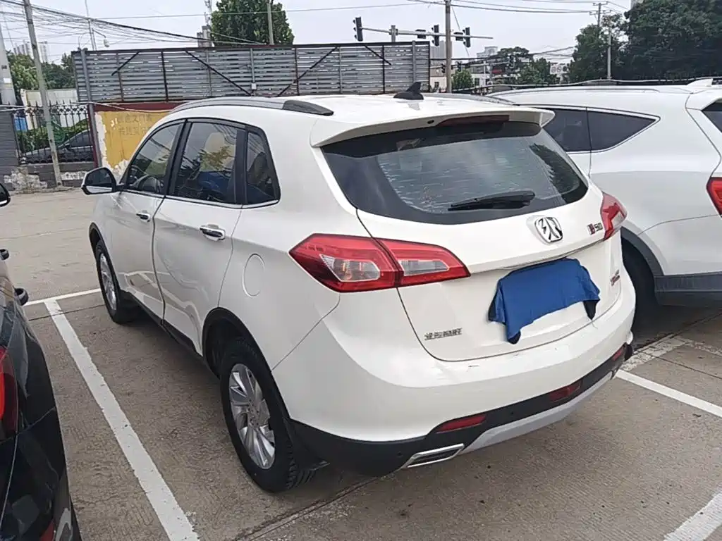 BAIC Weiwang S50 2017 2016 1.5T Manual Joy Elite