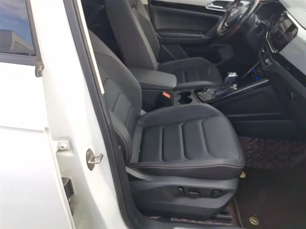 Volkswagen Tayron 2020 330TSI 2WD Luxury Smart Edition фото 25