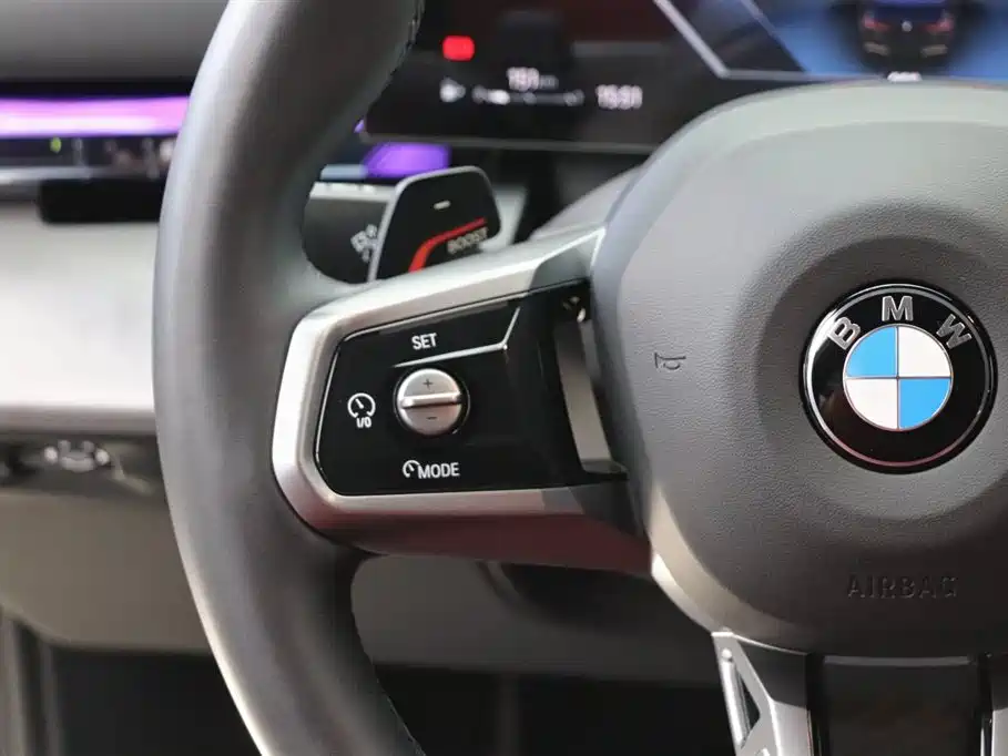 BMW 5 Series 2024 530Li Leading M Sport Package фото 18
