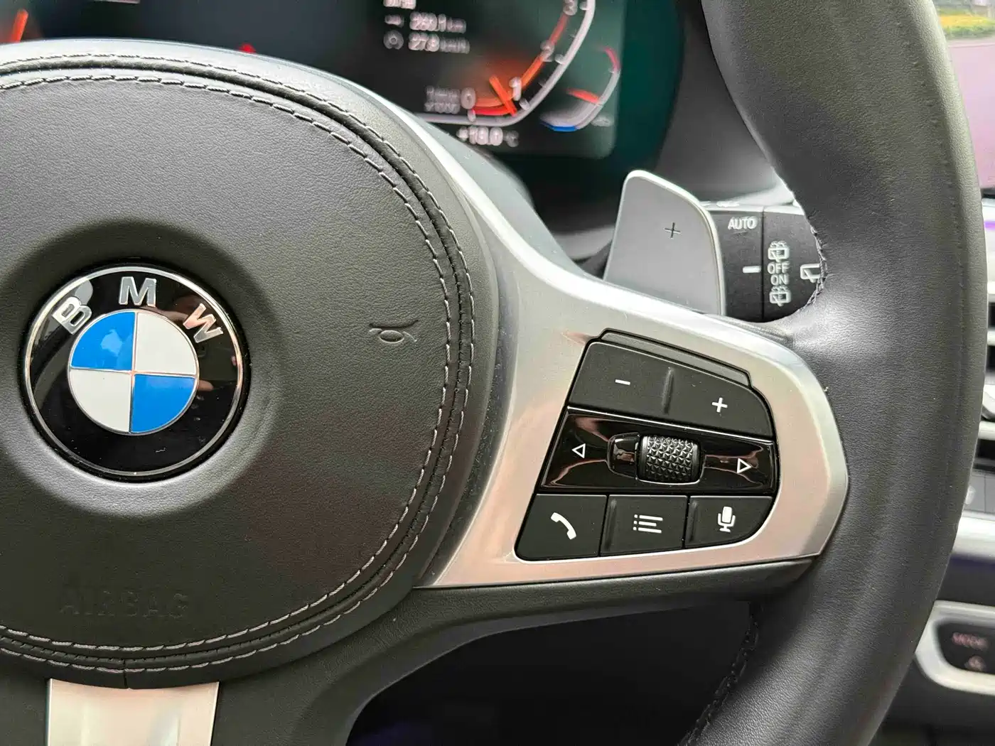 BMW X5 (Import) 2021 xDrive40i Exclusive M Sport Package фото 18