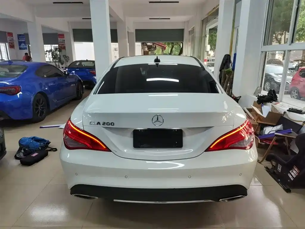 Mercedes-Benz CLA (Import) 2016 Facelift CLA 200 Sport фото 6