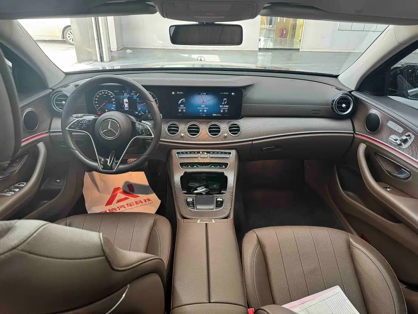Mercedes-Benz E-Class 2023 E 300 L Fashion фото 13