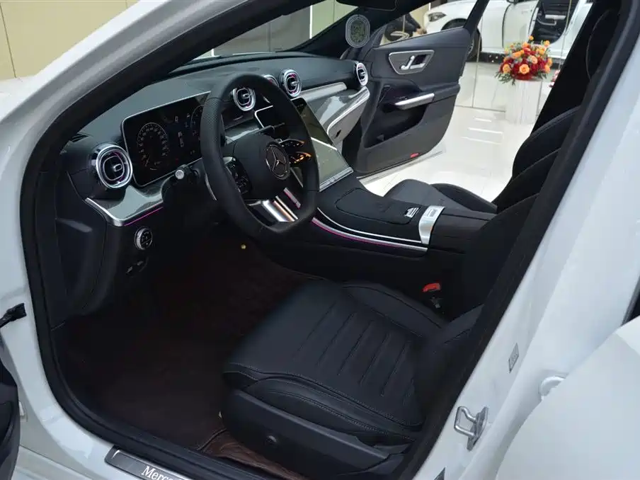 Mercedes-Benz C-Class 2025 Facelift C 260 L Sport Edition фото 4