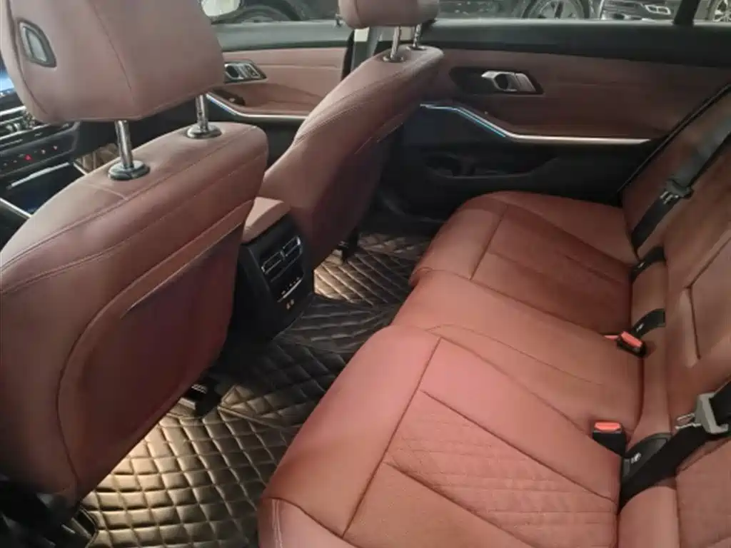BMW 3 Series 2024 325Li M Sport Package фото 3