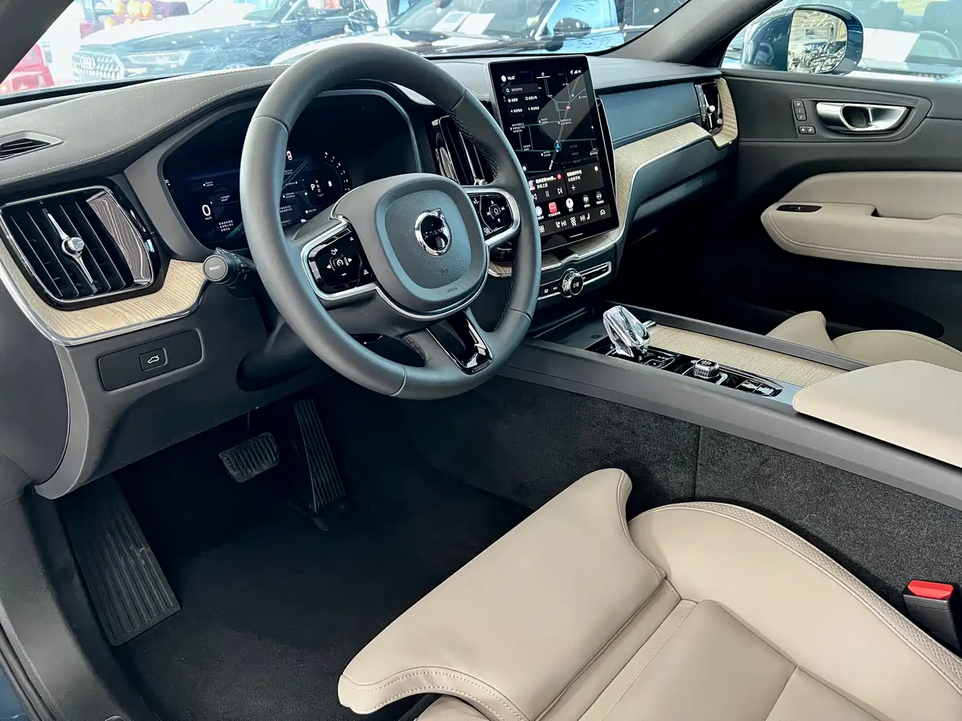 VOLVO XC60