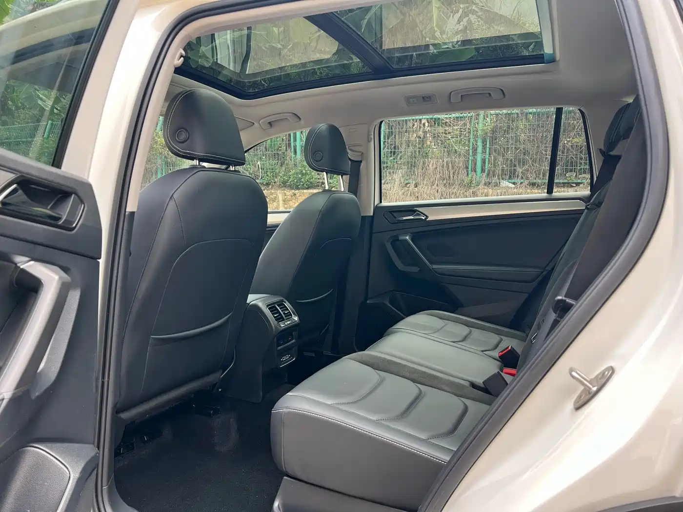 Volkswagen Tiguan L 2019 330TSI Automatic 2WD Panorama Comfort Edition China VI фото 6