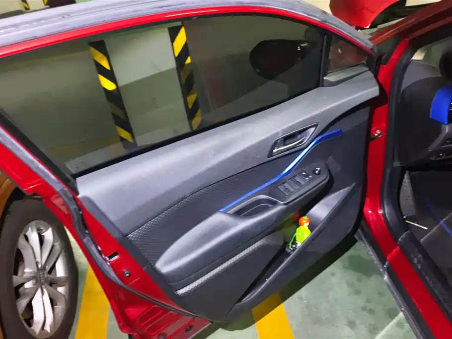 Toyota C-HR 2021 2.0L Comfort Edition фото 7