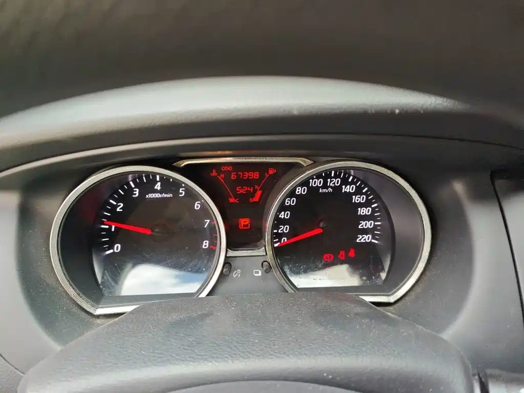 Nissan Livina 2015 2015 1.6XE CVT Comfort Connect Edition